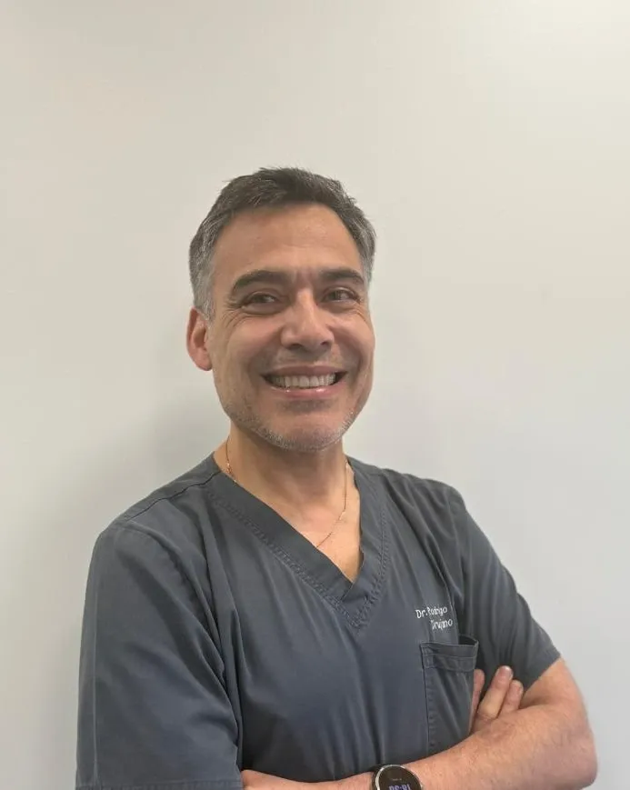 Dr. Rodrigo Troncoso Aspee