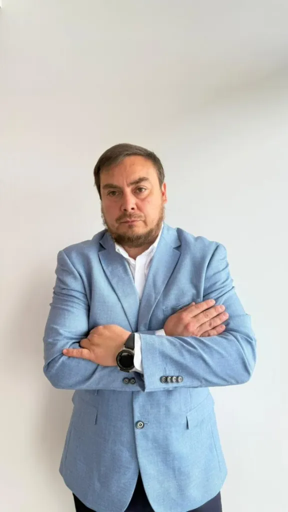 Dr. Daniel Salgado Martínez